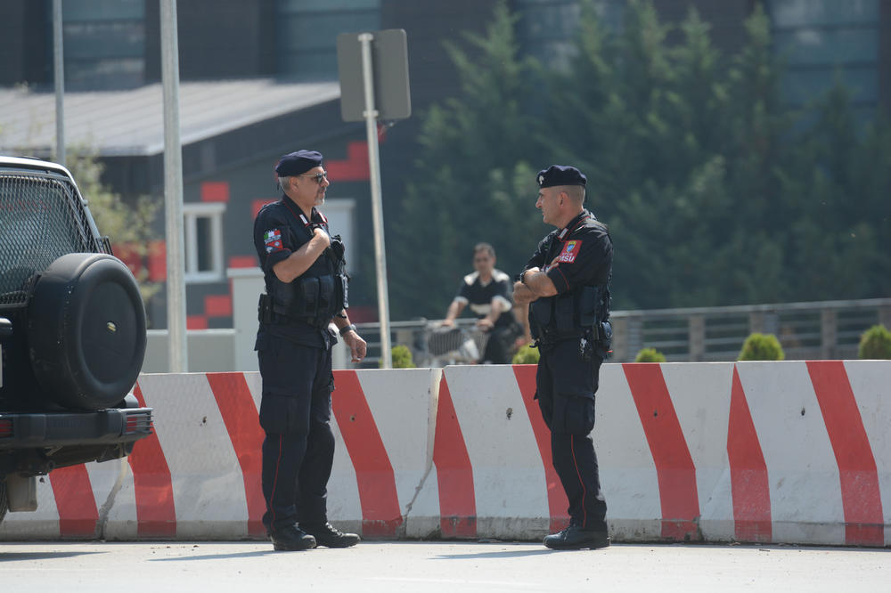 ZAPALILI AUTOMOBIL SRPSKOG FUNKCIONERA U ZUBINOM POTOKU! Jezivi napad pred IZBORE