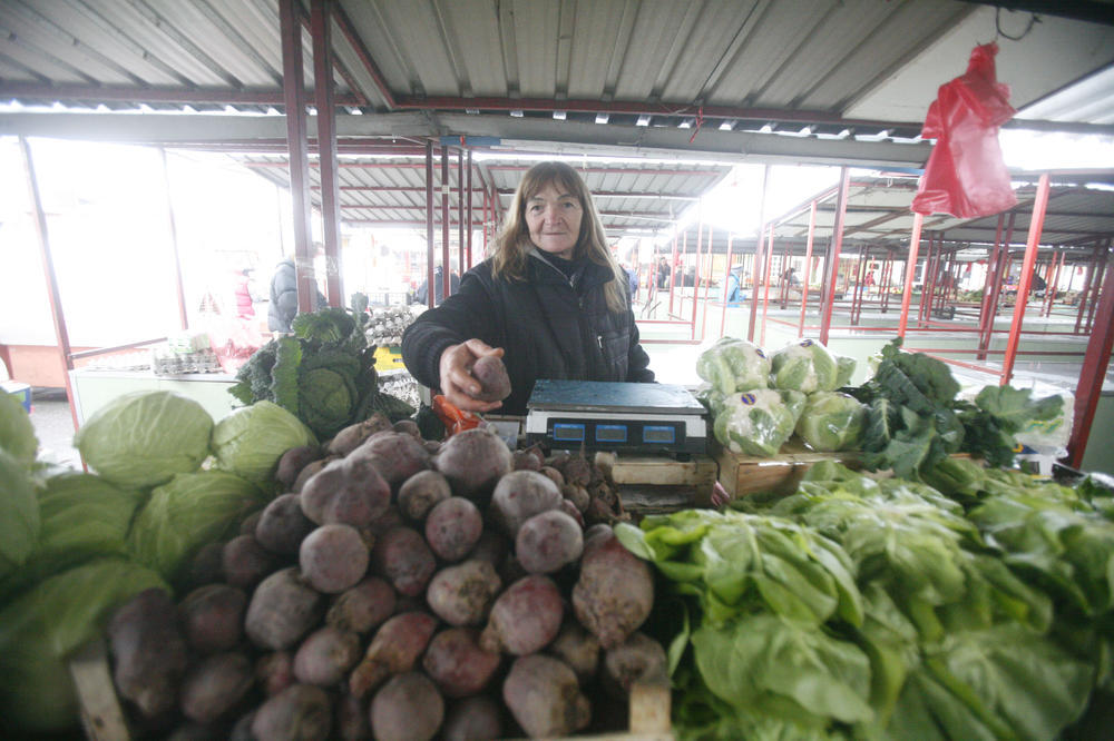OVA BILJKA LEČI RAK, A MOŽETE JE KUPITI NA PIJACI ZA MALE PARE: Nova otkrića ostavila svet u šoku!
