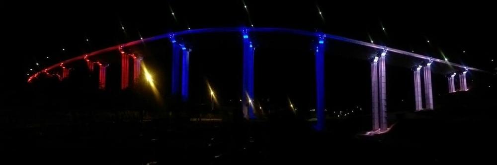 Most će tokom noći biti osvetljen u bojama srpske zastave 