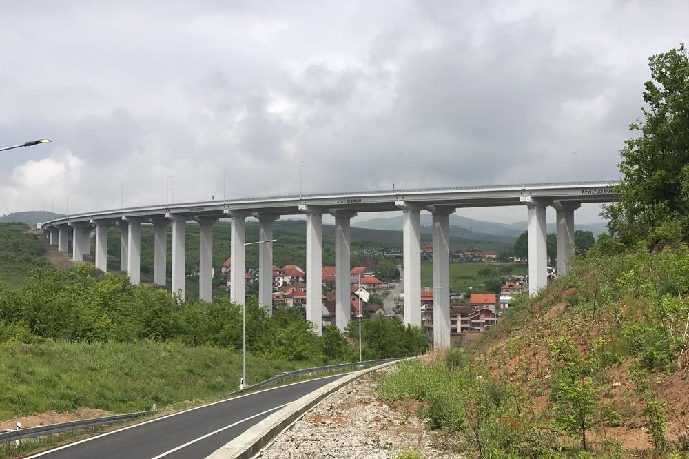DANAS SE POTPISUJE UGOVOR VREDAN 606 MILIONA EVRA! Gradi se FRUŠKOGORSKI KORIDOR, imaće i najduži tunel