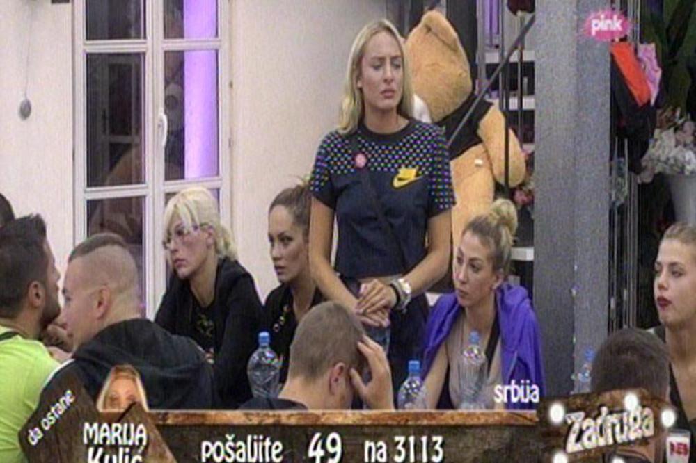 STANIJA JE FOLIRANT I PRLJAVO IGRA: Luna u igri istine ŽESTOKO OPLELA PO STARLETI!  A NJENA FACA JE HIT! (VIDEO)