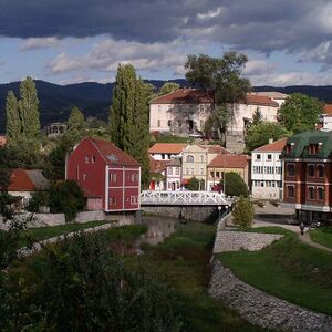 Ovaj grad u Srbiji zovu "Srpska Venecija", a zaboravljen je: Leži na 3 reke preko kojih prelazi čak 7 MOSTOVA!