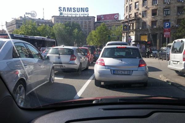 OD SUTRA VEĆE KAZNE ZA VOZAČE: Ukoliko se zaustavite na šinama ili pešačkom, platićete PAPRRENO! ALI, TO NIJE SVE!