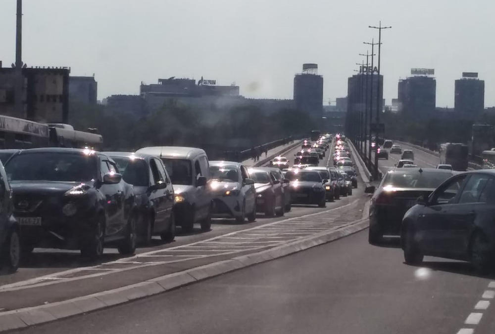 Velika gužva u saobraćaju  