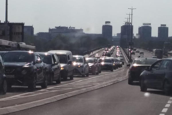 OZBILJNO UPOZORENJE ZA VOZAČE U SRBIJI: Situacija je ozbiljna na ovim lokacijama