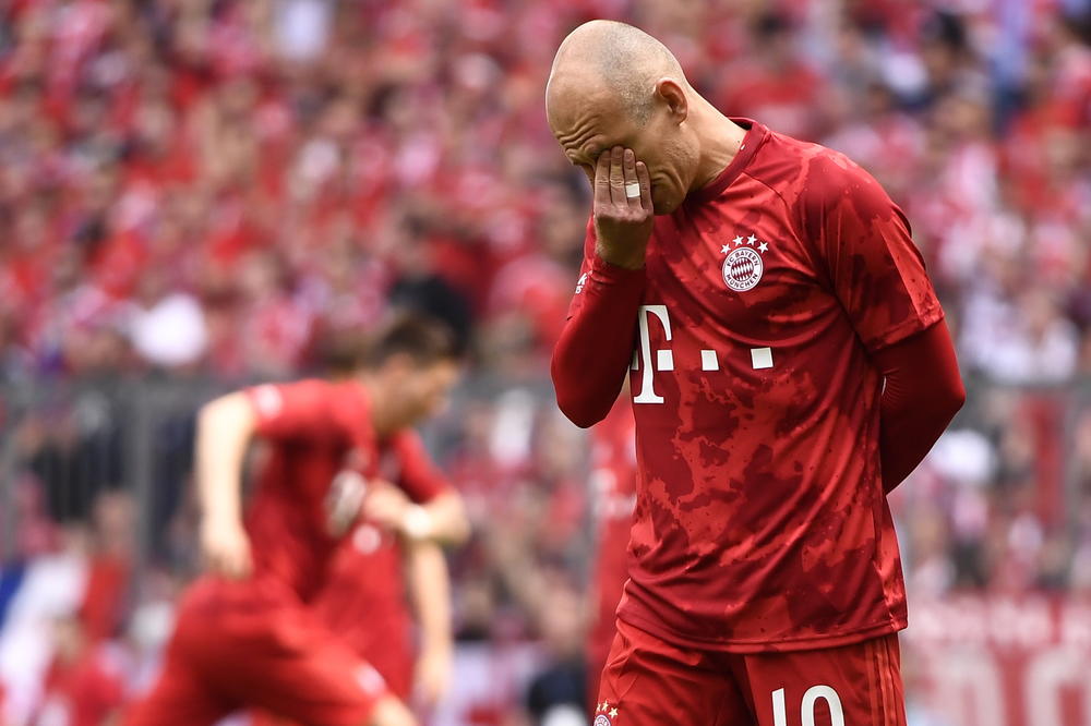 SHVATIO JE DA VIŠE NE MOŽE: Arjen Roben objavio da se oprašta od fudbala!