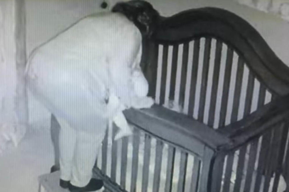 BAKA ČUVALA BEBU, A NIJE ZNALA ZA SIGURNOSNU KAMERU: Kada su roditelji odgledali snimak ZAPREPASTILI SU SE! (VIDEO)