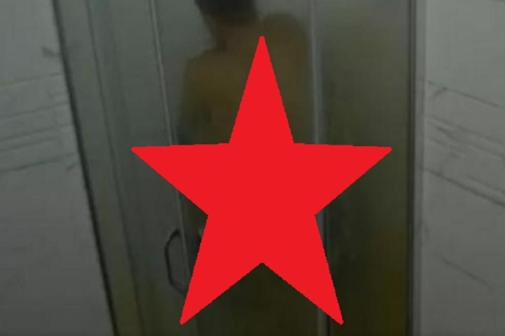 OVO JE BAŠ ŽESTOK SE*S! David i Ana razvalili TUŠ KABINU, sve se VIDELO!