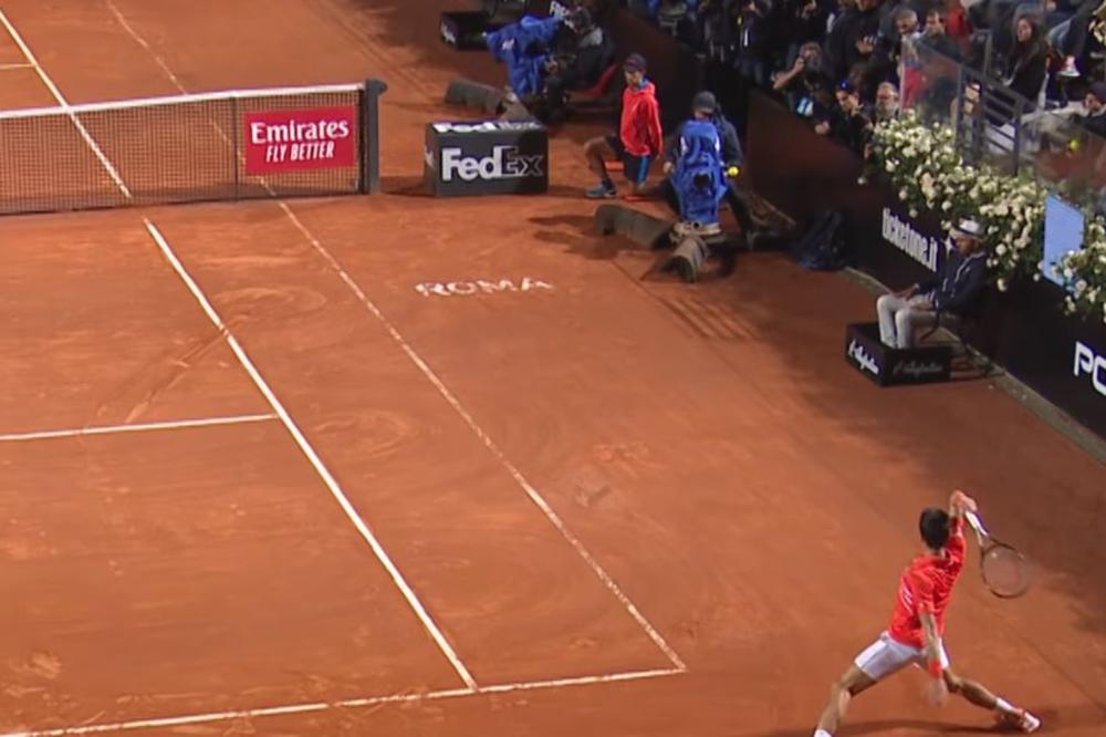 UHHH, OVO JE BOLELO! Đoković pogodio lopticom dečaka u glavu, isprepadao se kad je video šta se desilo!