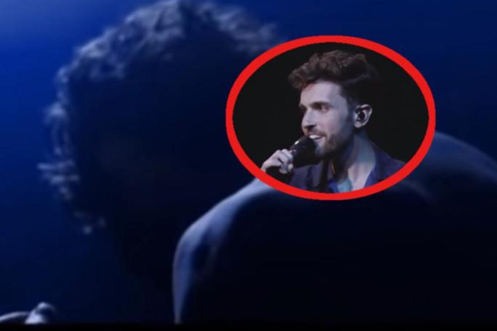 ŠOKANTNE FOTOGRAFIJE POBEDNIKA EVROVIZIJE: Isplivale slike GO KAO OD MAJKE ROĐEN!