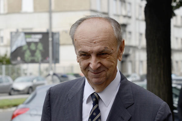 UŽAS! Zapaljena kancelarija Stevana Protića!