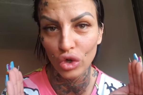 HTELA SAM DA IZGUBIM NEVINOST SA 18, AL NIJE MOGO DA MI UĐE: Bolesna ispovest najjezivije učesnice rijalitija!