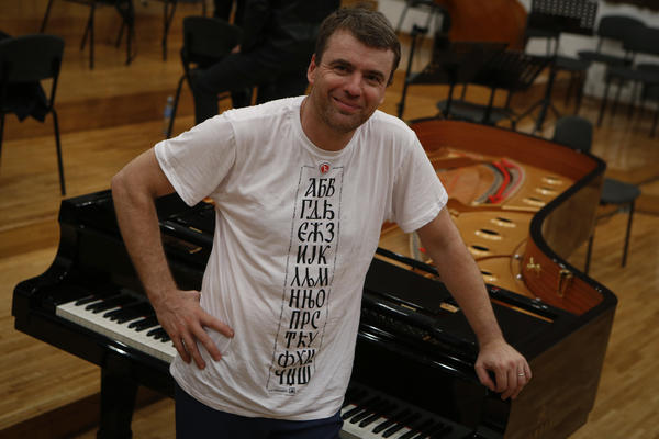 Tri koncerta Beogradske filharmonije sa Gabrijelom Felcom