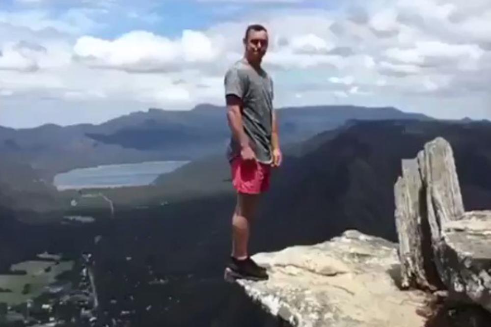 OVAJ MLADIĆ JE STVARNO HRABAR! Kad vidite šta je uradio na LITICI, zaledićete se (VIDEO)