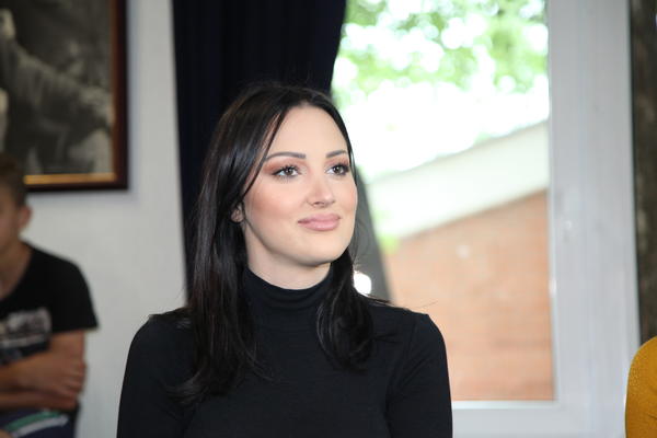 NJEGA DO SADA NISTE IMALI PRILIKU DA VIDITE! Aleksandra Prijović po PRVI PUT objavila fotografiju sa SVOJIM OCEM!