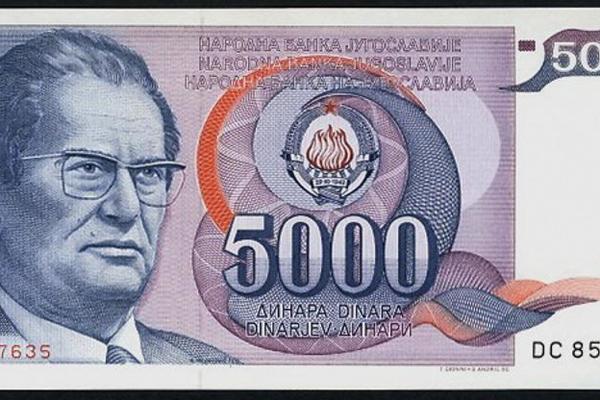 NOVČANICA SA LIKOM TITA IMA IDIOTSKU GREŠKU: Tadašnji direktor Zavoda za novčanice nije hteo da povuče iz opticaja