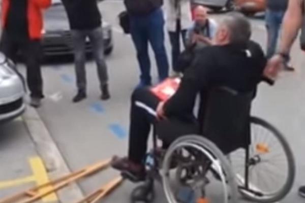 MIKI ĐURIČIĆ IZAŠAO IZ BOLNICE! U invalidskim kolicima JAUKAO OD BOLOVA, onda BESNO BACIO ŠTAKE!