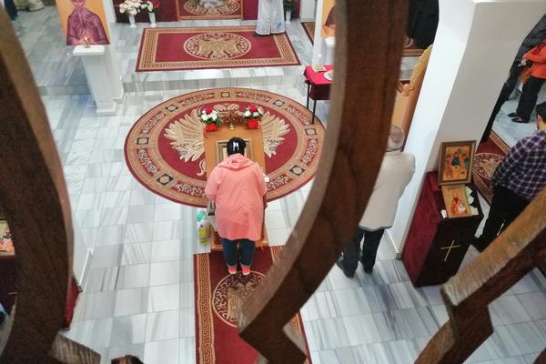 DANAS SVE ZLOBNE LJUDE STIŽE KAZNA! Vernici pale sveće i govore OVE REČI, a pravda naše SVETICE doći će do svakoga