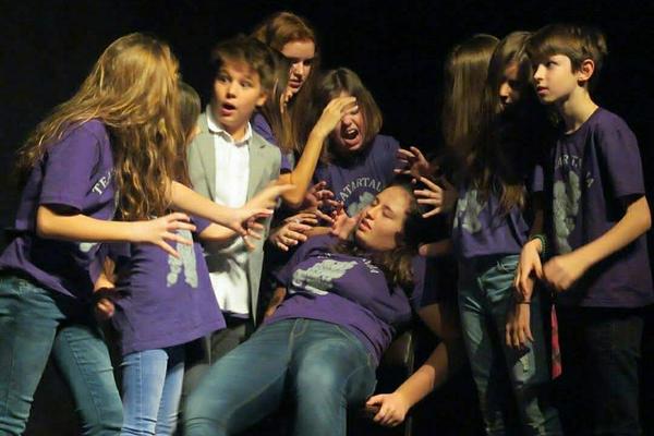 MAŠTOGRAD, ODBEGLI JUNACI, MATURANTI: Tri premijere u Domu kulture Studentski grad