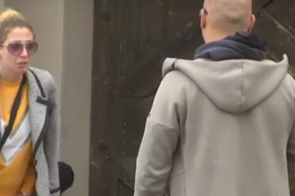 BRENDON JE VRHUNSKI PSIHOTERAPEUT POSRNULIM ZADRUGARIMA: Nadežda GREBE na kapiju, on je teši: EVO TI BANANA!