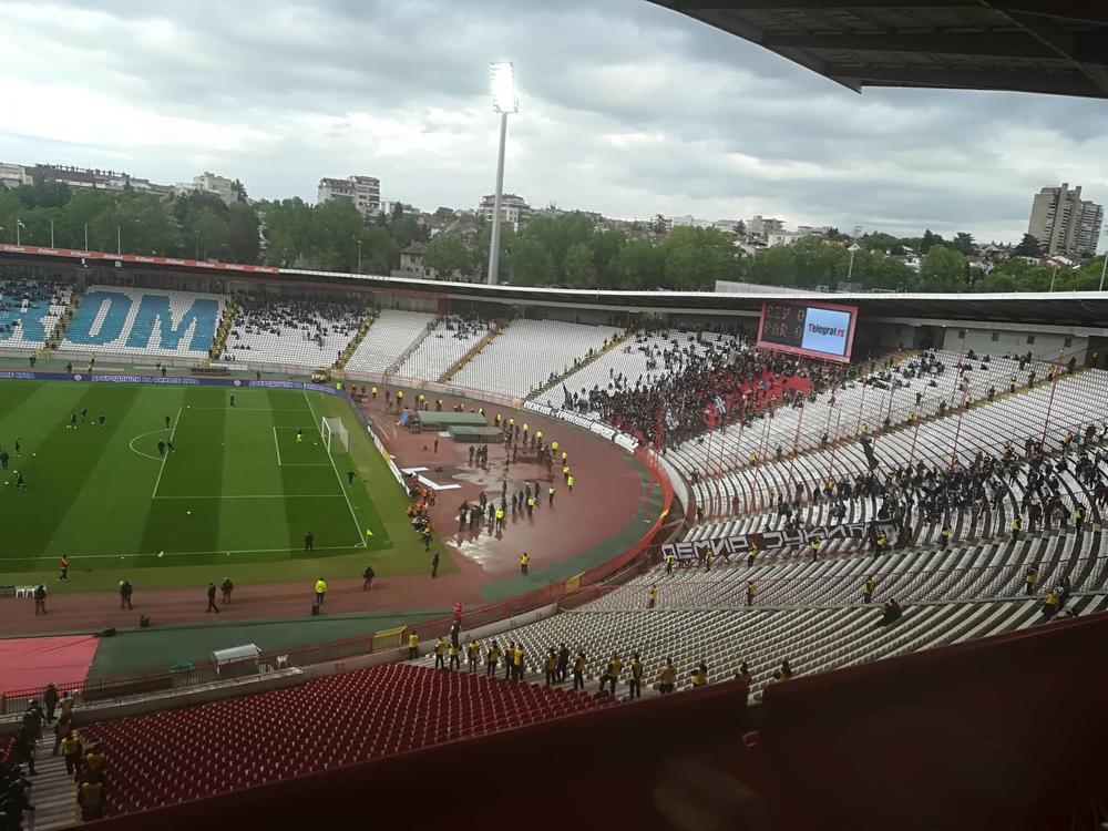 Redom s leva na desno: Simpatizeri Partizana, Zabranjeni, Grobari Jug, Kimijevi Partizanovci