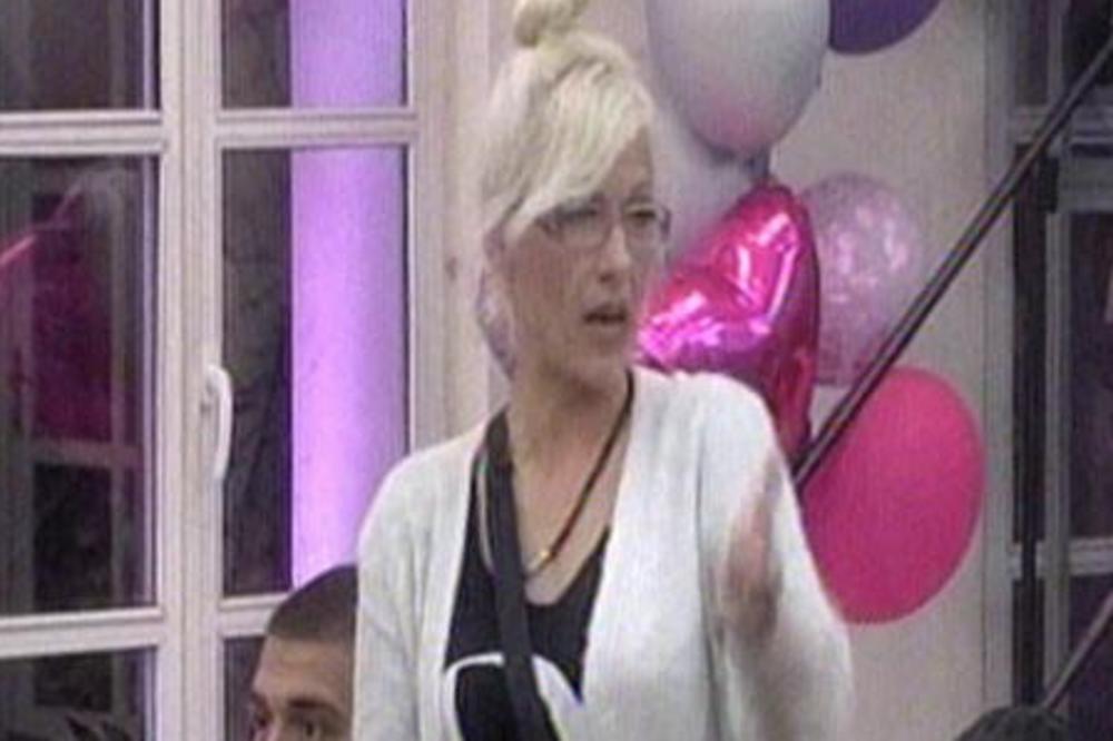 FUJ, MATORA PALI! Stanija i SUZANA ušle u KLINČ, sekund ih je delio od OZBILJNE TUČE! (VIDEO)