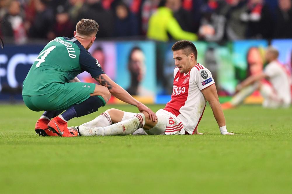 CELU NOĆ SAM PLAKAO UZ TUŽNE SRPSKE PESME: Dušan Tadić bio u agoniji posle tragičnog ispadanja iz Lige šampiona!