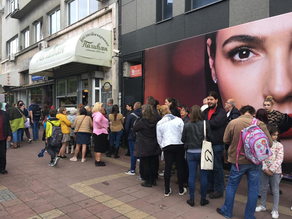 Proslava rođendana je počela u pola pet 