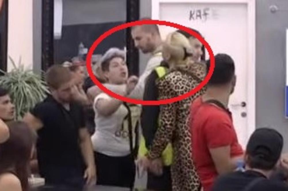 ŽENSKA TUČA U ZADRUZI! Matora VAN SEBE posle priče o PROSTITUCIJI: Skini kupus s P**KE pa onda pričaj! (VIDEO)