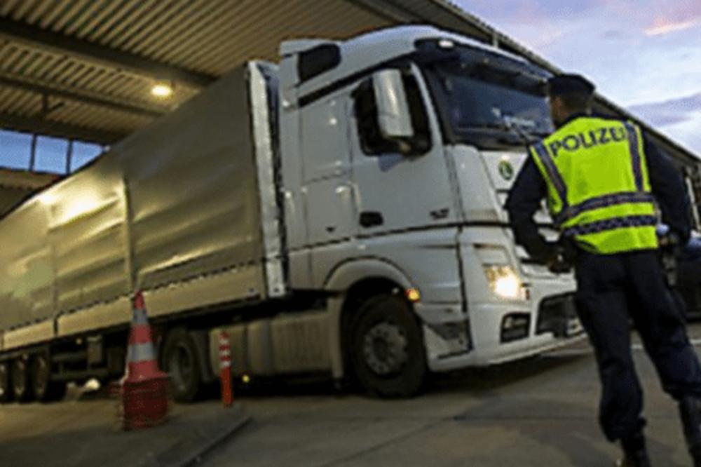 CELA AUSTRIJA JE U ŠOKU: Kada vidite šta je austrijska policija pronašla u kamionu iz BIH, OSTAĆETE BEZ TEKSTA