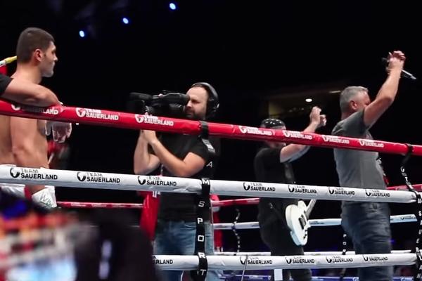 AMERI ZABRANILI HRVATSKOM BOKSERU DA UĐE U RING UZ TOMPSONA: Zbog toga je mogao da nastane pravi rusvaj!