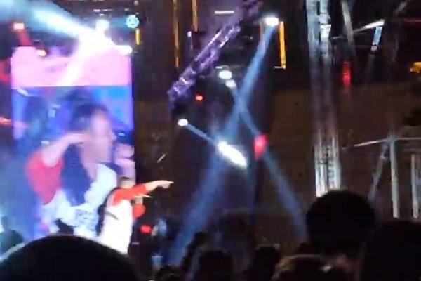 TAŠMAJDAN JE GOREO! Nele Karajlić zapalio masu sa legendarnom pesmom, a za to je kriv i Nikola Jokić!