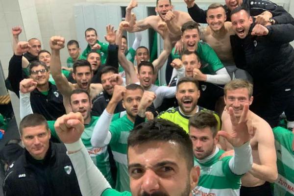 KOŠKANJE, KONTROVERZNI PENAL, 'NJIHOV SUDIJA', ALI NIŠTA OD OPSTANKA: Inđija je u Superligi - Vranje u suzama!