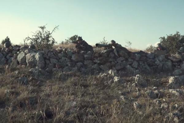 PAŠTIK JE DANAS KAO MESEČEVO TLO! Ovde su se 1999. bile teške bitke, satelit prikazao kako sad izgleda OVO MESTO