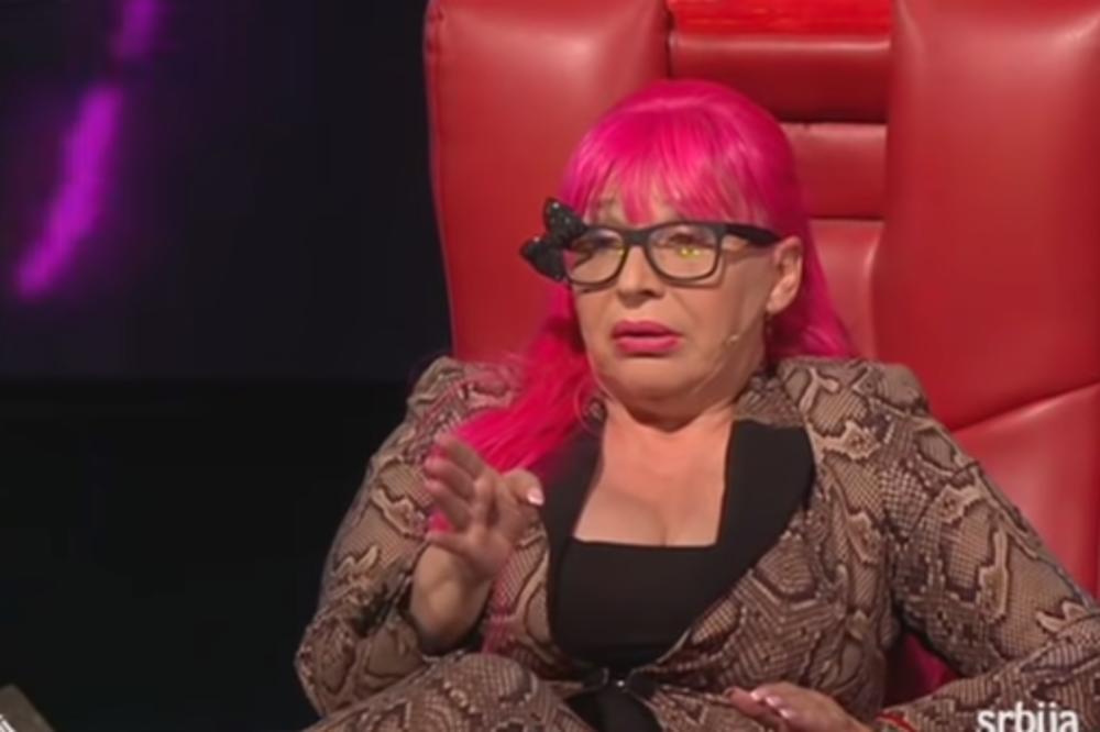 POLJUBIO JE PRED SVOJOM VERENICOM I NJENIM OCEM, ZORICA BRUNCLIK PRETRPELA SKANDAL! Ovako nešto niko nije doživeo