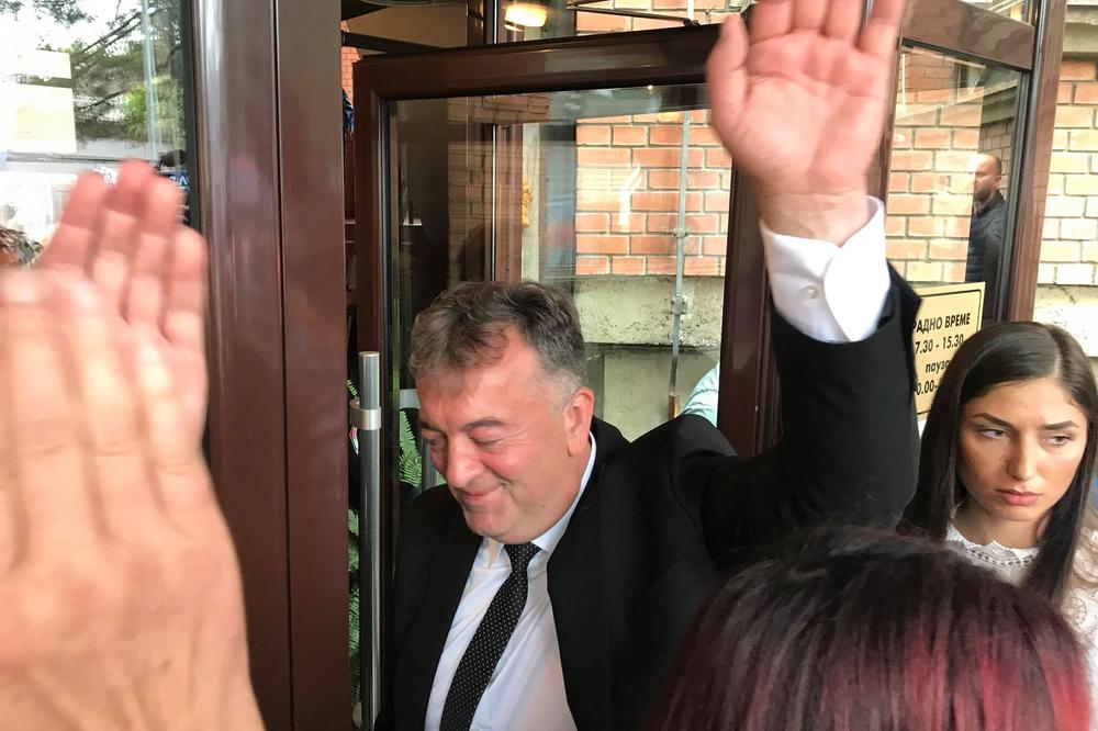 ZNA SE KAD ĆE JUTKA PONOVO PRED SUDIJU! Danas se izvukao, a da li će i tada ponovo?