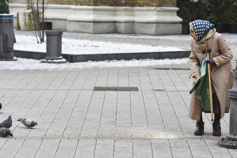 NISAM ZNALA DA TO POSTOJI, ALI NISAM MOGLA JEDNU STVAR DA URADIM: Srpska baka je sa 93 godine pobedila koronu!