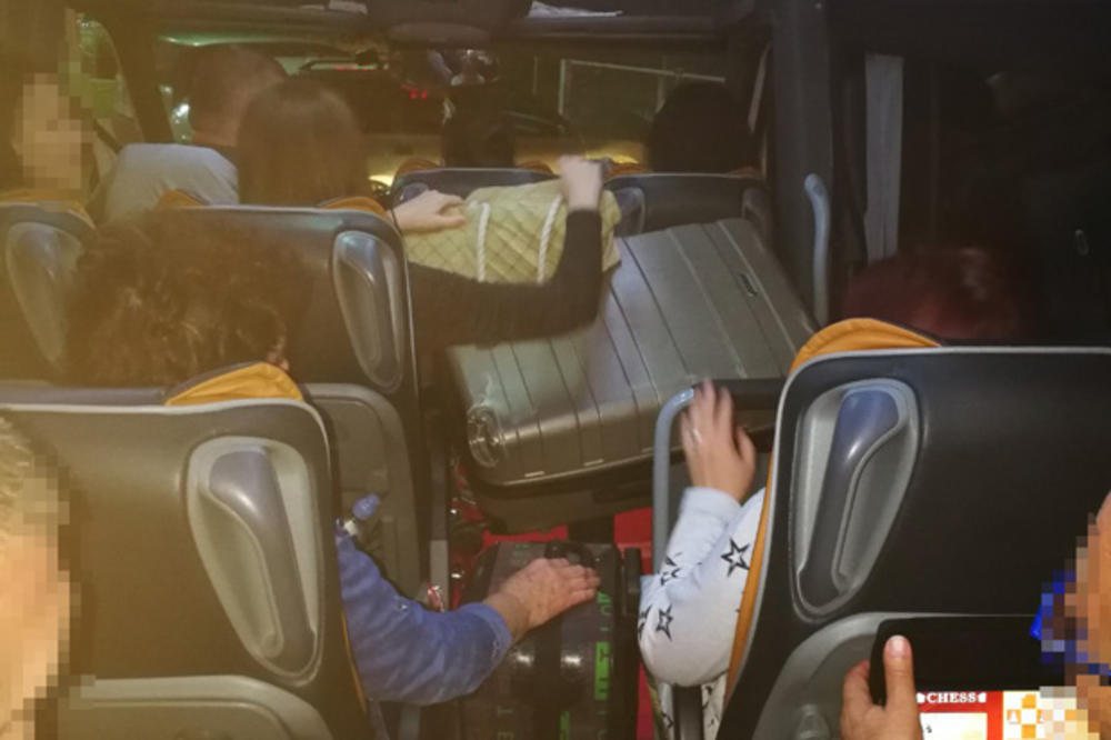 LETOVANJE NA LEFKADI IM SKROZ PRESELO! Autobus čekali 4 sata, pa im došao minibus! UMESTO IZVINJENJA DOBILI ŠAMAR