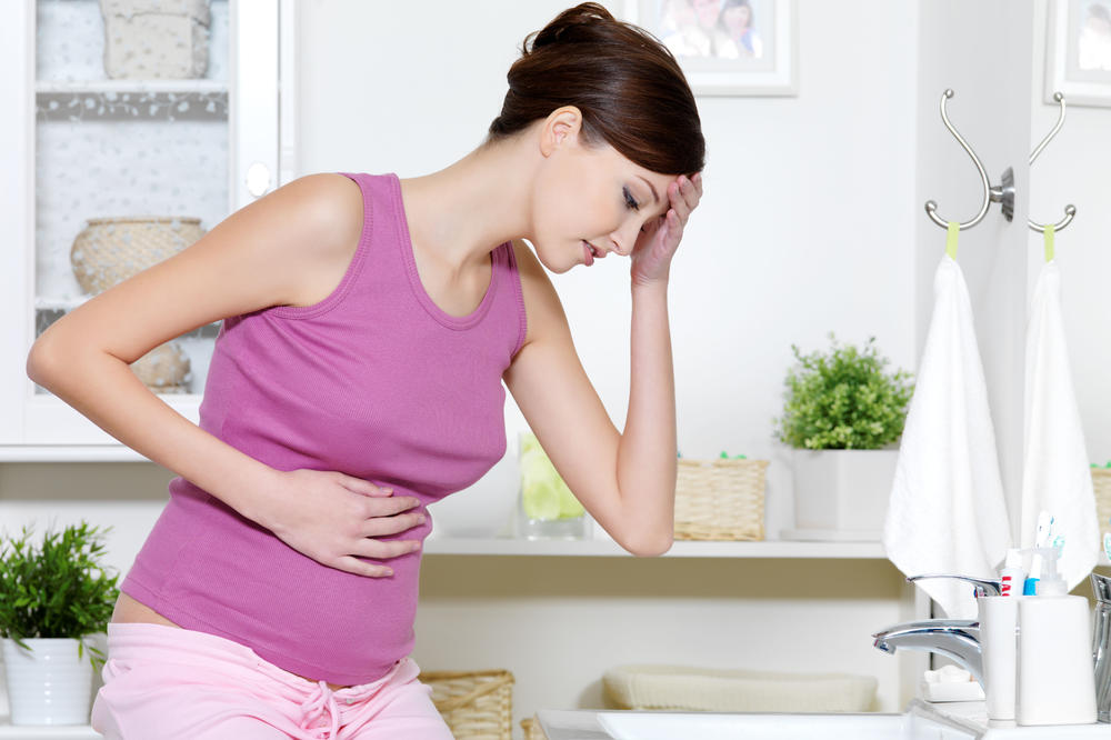 STRUČNJACI OBJASNILI ZAŠTO SE JAVLJA JUTARNJA MUČNINA: Zbog OVIH STVARI posebno treba obratiti pažnju