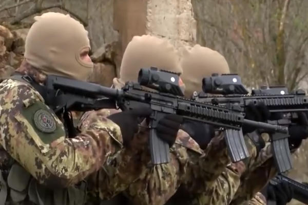 PODIGLI BORBENU GOTOVOST: Specijalci tzv. kosovske policije poslati u južnu Kosovsku Mitrovicu