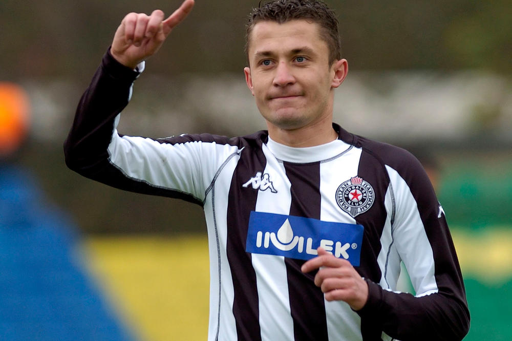 PLJUGA JE TU, SAMO FALI VINJAK: Kraljevska fotografija Saše Ilića!