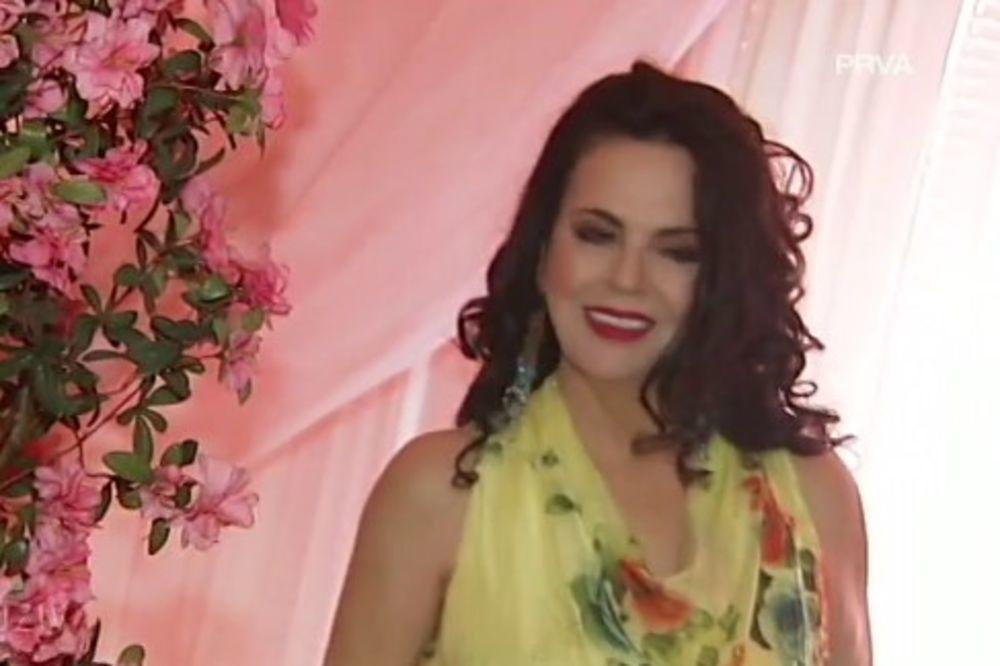 LEGENDA DOMAĆE MUZIČKE SCENE SE SEĆA OVAKO JE NEKAD BILO: Pevala sam pod puškama, ali NIKADA nisam imala strah!