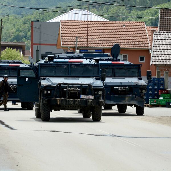 MALTRETIRALI IH, GURALI, PA FIZIČKI NASRNULI NA NJIH: Oglasila se kancelarija za KiM o napadu na DECU u Žitkovcu