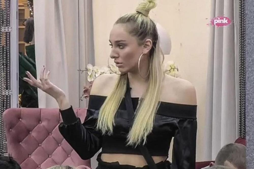 ISPLIVALA LUNINA NAJMRAČNIJA TAJNA: Veče pre nego što se SMUVALA sa Slobom LJUBILA SE s nekim u Zadruzi! (VIDEO)