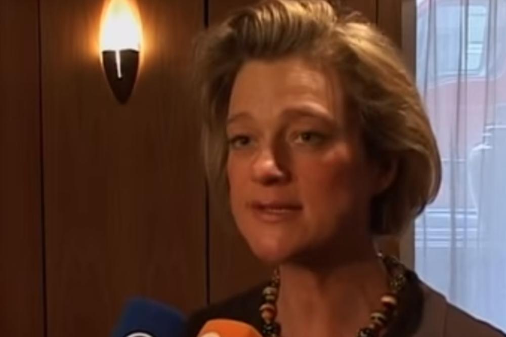 OVA ŽENA TVRDI DA JE VANBRAČNA ĆERKA KRALJA! Naterala ga je na DNK test, a nasledstvo koje traži je OGROMNO