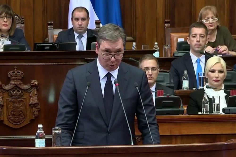 VUČIĆ IZBACUJE AMERIČKE ŠPIJUNE IZ VLADE I SMENJUJE MINISTRE: Samo jedan ČLAN SNS je siguran, OSTALI LETE