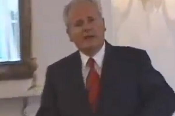 JE L TI SE SVIĐA OVA MOJA MAŠNA, JEL LEPA? Milošević je imao SMEŠNU STRANU ZA KOJU NIKO NIJE ZNAO! EVO DOKAZA VIDEO