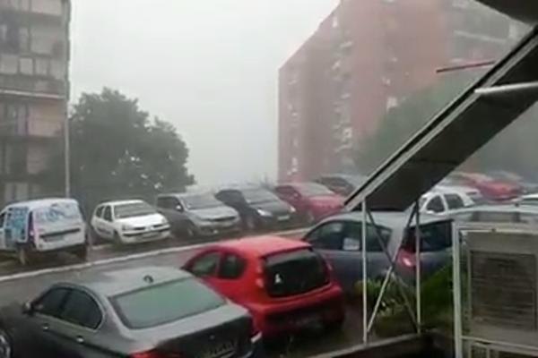 JAK PLJUSAK SE STUŠTIO NA BEOGRAD! Meteorolozi upozoravaju NA UŽAS KOJI NAS TEK ČEKA (FOTO)