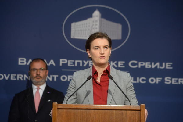 SNS JE VEĆA I VAŽNIJA OD MENE! Ana Brnabić OTKRILA koliko želi da bude deo NAPREDNJAKA