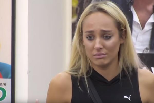 NAJVEĆA ODVRATNOST U ZADRUZI 2: Luna Đogani ovim pokazala da su njeno ponašanje i HIGIJENA zaista SKANDALOZNI